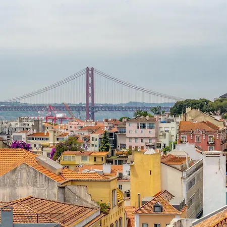 Charming Meio A Lapa Iii Amazing Terrace View Lissabon