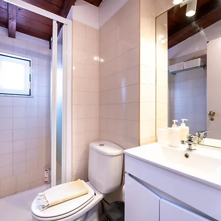 דירה Charming Meio A Lapa Iii Amazing Terrace View ליסבון