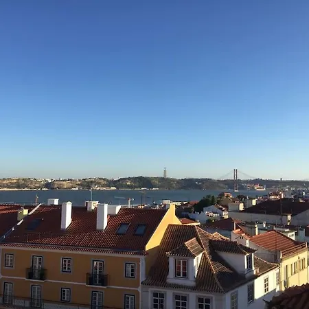 Charming Meio A Lapa Iii Amazing Terrace View Apartment