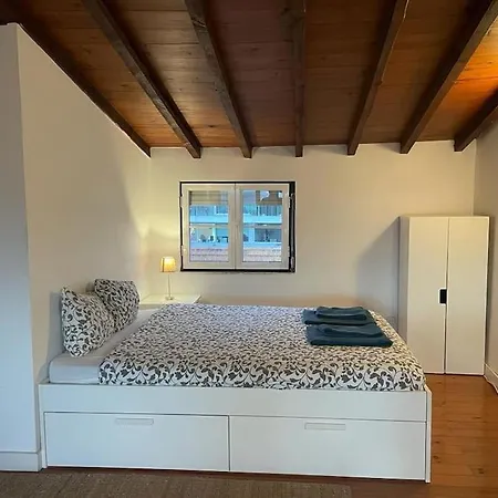 Apartment Charming Meio A Lapa Iii Amazing Terrace View Lisbon